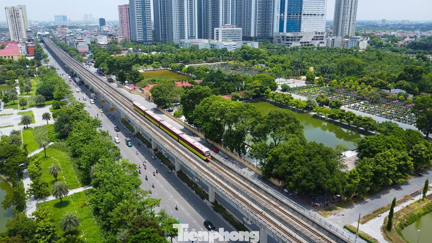 Đến thời điểm hiện tại, tiến độ thi công đoạn trên cao thuộc tuyến metro Nhổn - ga Hà Nội đã đạt 100% khối lượng. Hiện 10 đoàn tàu của dự án đã hoàn thành chạy thử nghiệm, được Cục Đăng kiểm Việt Nam cấp biển số để hoạt động. Tuy nhiên, hiện dự án được các cơ quan có chuyên môn vào đánh giá, thẩm định, nghiệm thu nên xong công việc này tàu mới hoạt động được.