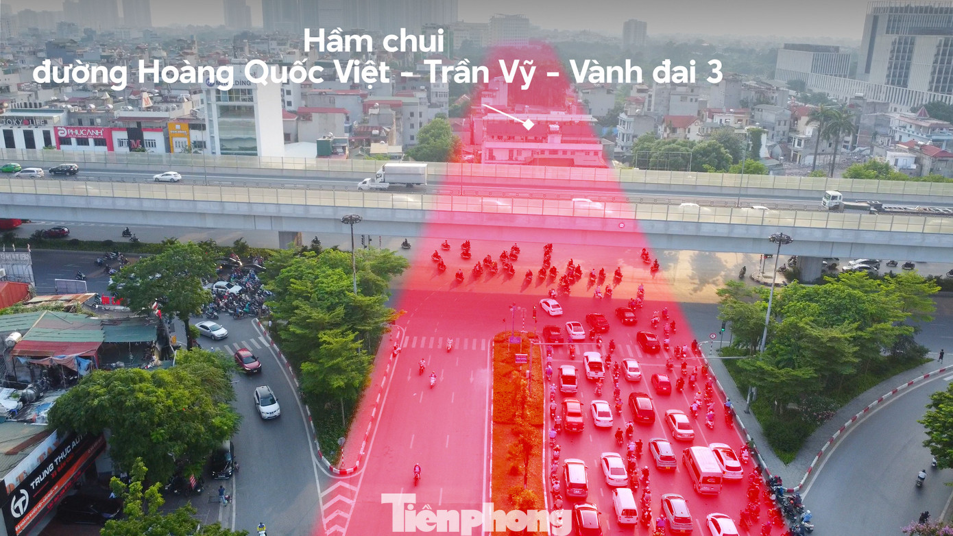 Hầm chui được xây dựng tại vị trí nút giao theo hướng đường Hoàng Quốc Việt - Trần Vỹ.