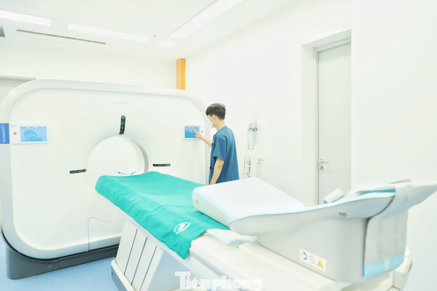 Việc đầu tư đồng bộ các hệ thống giúp các bác sĩ có thể chẩn đoán và khám chữa bệnh của các khối lâm sàng một cách chính xác nhất.