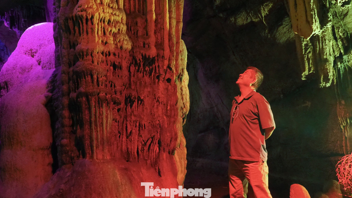 Động Từ Thức đã trở thành địa điểm du lịch tâm linh hấp dẫn ở Thanh Hóa thu hút nhiều du khách đến chiêm ngưỡng.