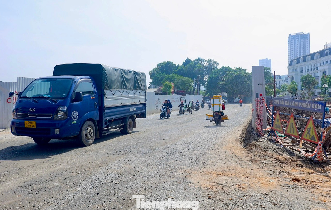 Với tổng chiều dài hơn 2,6 km, tuyến đường có chi phí giải phóng mặt bằng hơn 163 tỷ đồng, chi phí xây dựng hơn 408 tỷ đồng, được kỳ vọng là trục giao thông huyết mạch nối quận Nam Từ Liêm và quận Hà Đông (Hà Nội). Với tổng chiều dài hơn 2,6 km, tuyến đường có chi phí giải phóng mặt bằng hơn 163 tỷ đồng, chi phí xây dựng hơn 408 tỷ đồng, được kỳ vọng là trục giao thông huyết mạch nối quận Nam Từ Liêm và quận Hà Đông (Hà Nội).