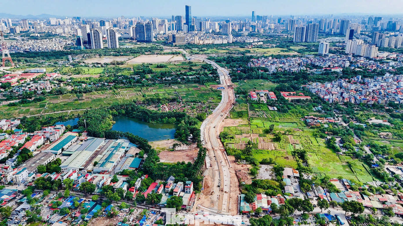 Dự án xây dựng tuyến đường Lê Quang Đạo kéo dài, đoạn từ Đại lộ Thăng Long quận Nam Từ Liêm đến vị trí ranh giới Khu đô thị Dương Nội quận Hà Đông (Thành phố Hà Nội) có tổng mức đầu tư hơn 700 tỷ đồng do UBND quận Nam Từ Liêm làm chủ đầu tư. Dự án xây dựng tuyến đường Lê Quang Đạo kéo dài, đoạn từ Đại lộ Thăng Long quận Nam Từ Liêm đến vị trí ranh giới Khu đô thị Dương Nội quận Hà Đông (Thành phố Hà Nội) có tổng mức đầu tư hơn 700 tỷ đồng do UBND quận Nam Từ Liêm làm chủ đầu tư.