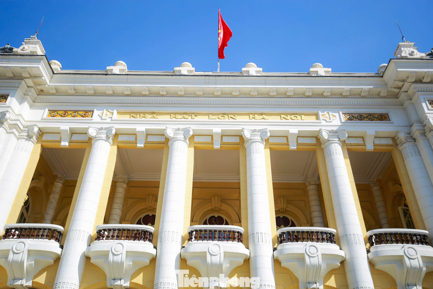 Nhà hát Lớn Hà Nội được khởi công từ năm 1901, hoàn thành vào năm 1911. Sau hơn 100 năm, nơi đây là một trong những biểu tượng lịch sử của Thủ đô.