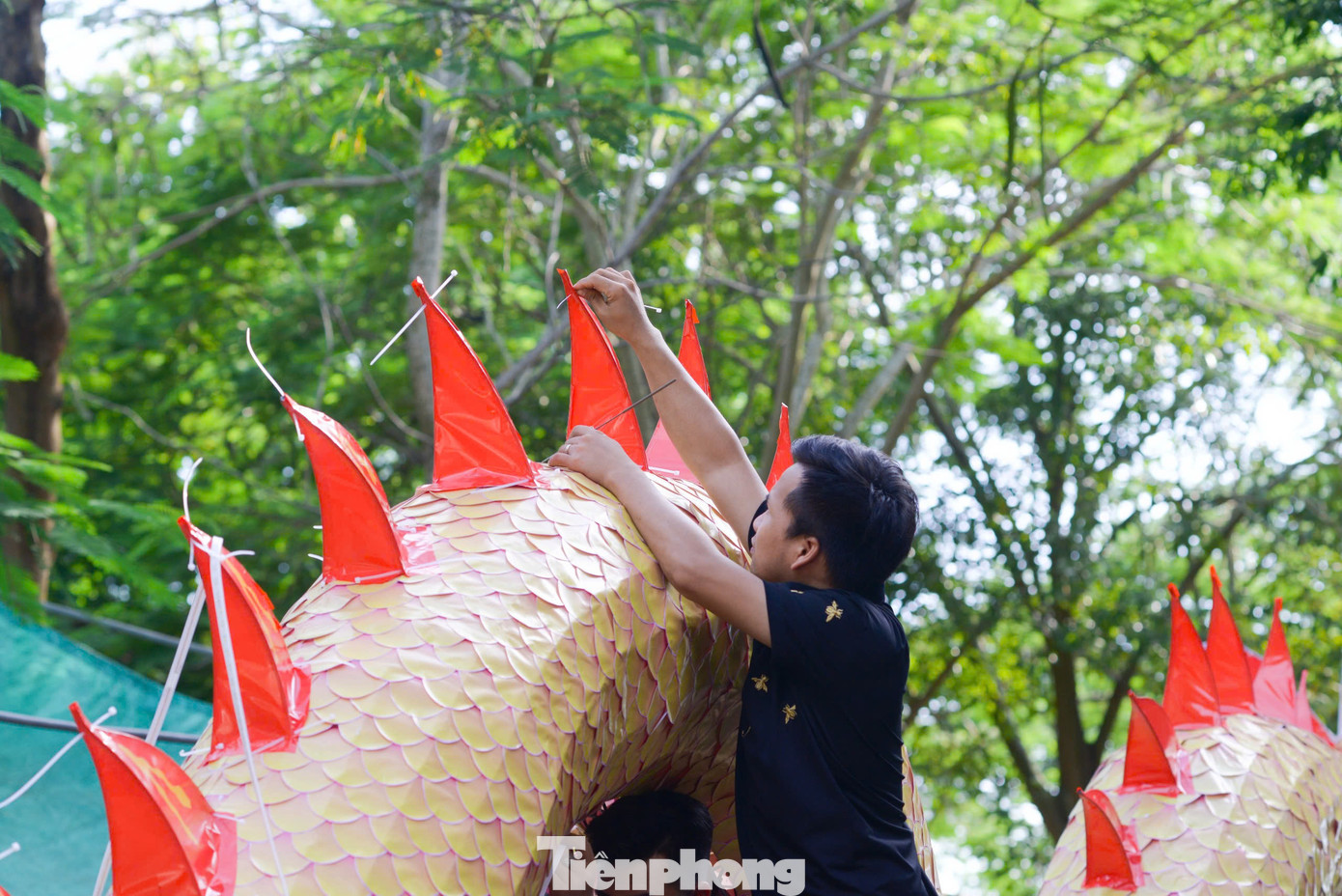 Mỗi năm sẽ có một mô hình khác nhau để tạo sự mới mẻ, những mô hình như con rồng cháu tiên, “Chuyện tình Âu Cơ” với cảm hứng từ truyền thuyết Lạc Long Quân và Âu Cơ sinh ra con rồng cháu tiên. Qua đó muốn truyền tải thông điệp tình yêu quê hương, giáo dục con trẻ nhớ về cội nguồn cho thế trẻ.