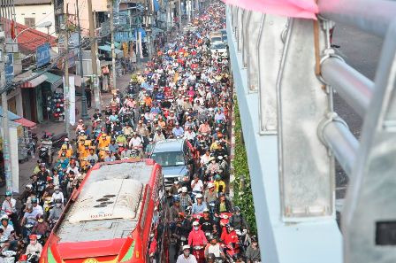 Hình ảnh ùn ứ trước thời điểm thông xe