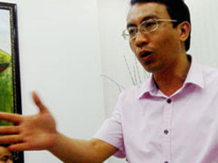 LS Bùi Quang Hưng ngay từ khi ký vào hợp đồng soạn sẵn thì người mua nhà đã bước vào cuộc chơi phưu lưu mà không thể lường hết được rủi ro. LS Bùi Quang Hưng ngay từ khi ký vào hợp đồng soạn sẵn thì người mua nhà đã bước vào cuộc chơi phưu lưu mà không thể lường hết được rủi ro