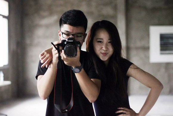 Eve có năng khiếu vẽ tranh bằng bút bi nước. Những sản phẩm khá đẹp mắt