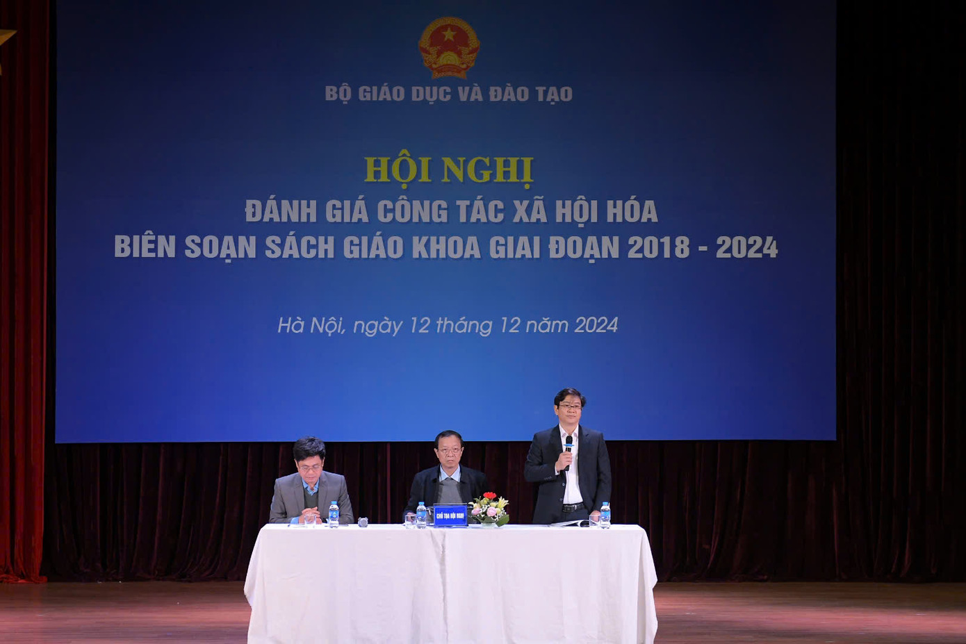 Bộ GD&ĐT đánh giá công tác xã hội hóa biên soạn sách giáo khoa giai đoạn 2018-2024. Bộ GD&ĐT đánh giá công tác xã hội hóa biên soạn sách giáo khoa giai đoạn 2018-2024.