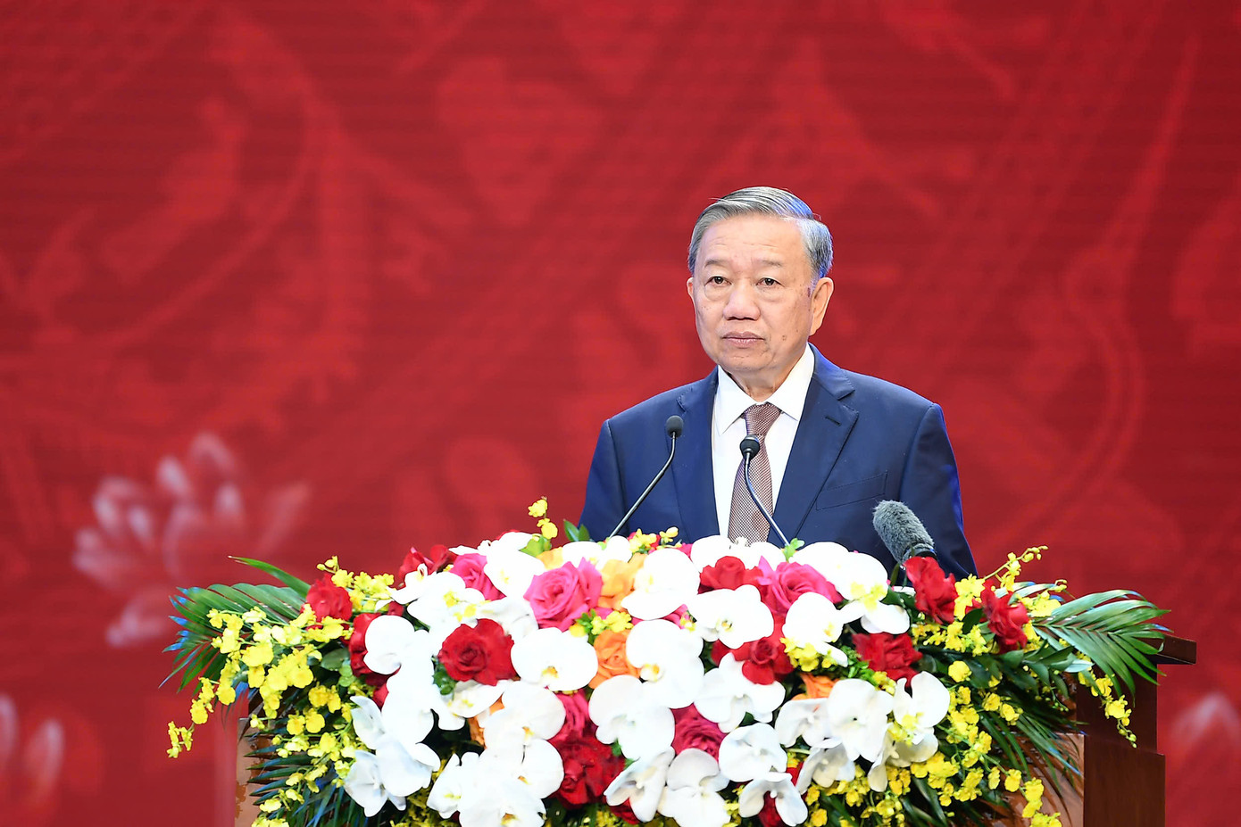 Tổng Bí thư Tô Lâm phát biểu tại buổi gặp các nhà giáo, cán bộ quản lí giáo dục. Ảnh: Dương Triều Tổng Bí thư Tô Lâm phát biểu tại buổi gặp các nhà giáo, cán bộ quản lí giáo dục. Ảnh: Dương Triều