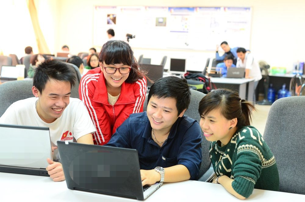 Khung năng lực số là phương thức giúp người học có được năng lực số phù hợp với từng cấp học, bậc học. Ảnh: Kim Chi