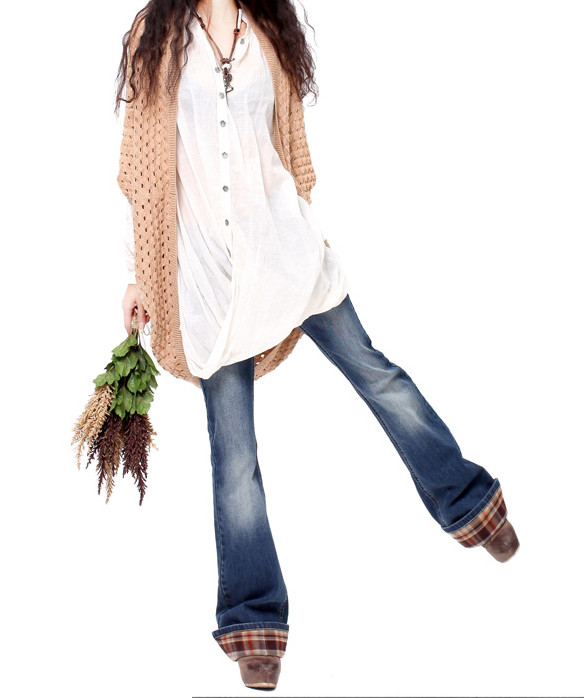 Áo sơ mi trắng với quần jeans sắn gấu đơn giản Thêm chiếc thắt lưng cá tính Thêm chiếc áo khoác nhẹ cho ngày lành lạnh Một phong cách mới khi chiếc áo kết hợp với quần ôm Mới mẻ khi đi cùng chiếc áo khoác nhẹ Biến hóa thành style rất "ngầu" rồi phải không? Dịu dàng mà cá tính khi đi cùng chiếc váy jean Thướt tha cùng chân váy bohemian.