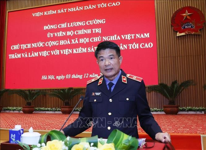 Viện trưởng Kiểm sát Nhân dân tối cao Nguyễn Huy Tiến trình bày báo cáo. Ảnh: Lâm Khánh/TTXVN Viện trưởng Kiểm sát Nhân dân tối cao Nguyễn Huy Tiến trình bày báo cáo. Ảnh: Lâm Khánh/TTXVN