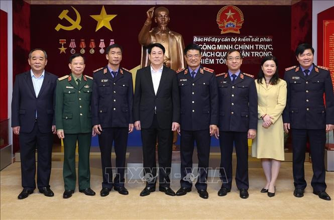 Chủ tịch nước Lương Cường với các đại biểu. Ảnh: Lâm Khánh/TTXVN Chủ tịch nước Lương Cường với các đại biểu. Ảnh: Lâm Khánh/TTXVN