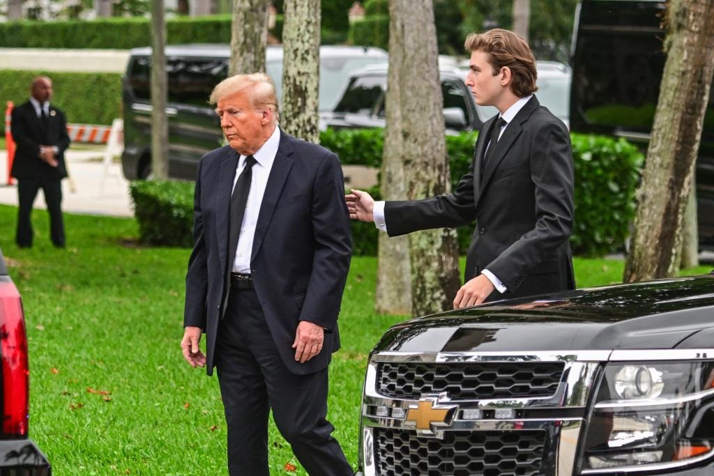 Barron được đánh giá là con trai giống ông Trump nhất. Ảnh: Getty Images. Barron được đánh giá là con trai giống ông Trump nhất. Ảnh: Getty Images.