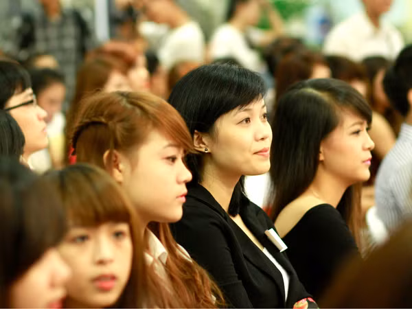 Các thí sinh tươi tắn. Các thí sinh tươi tắn trong buổi gặp mặt thí sinh