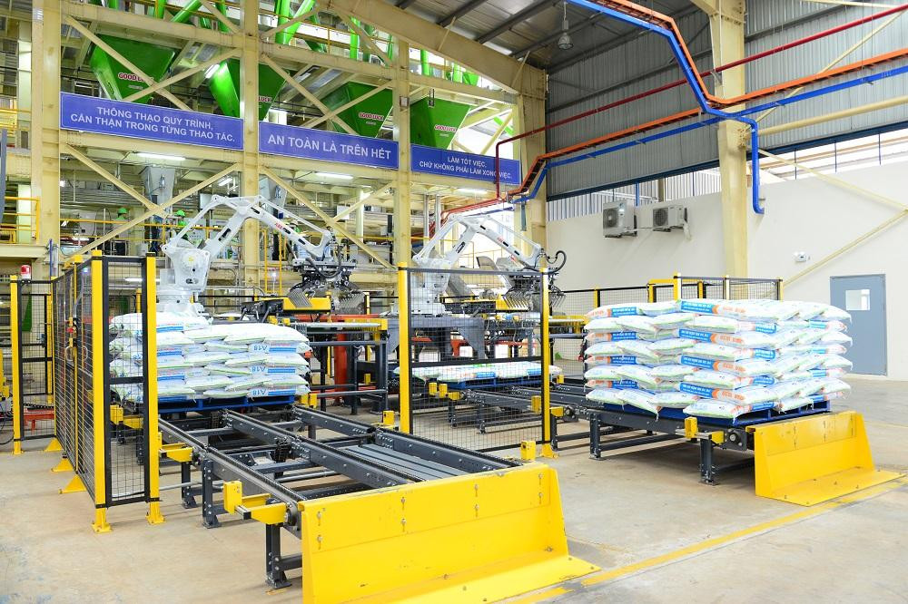 Dây chuyền sản xuất thức ăn chăn nuôi khép kín tại nhà máy Anova Feed