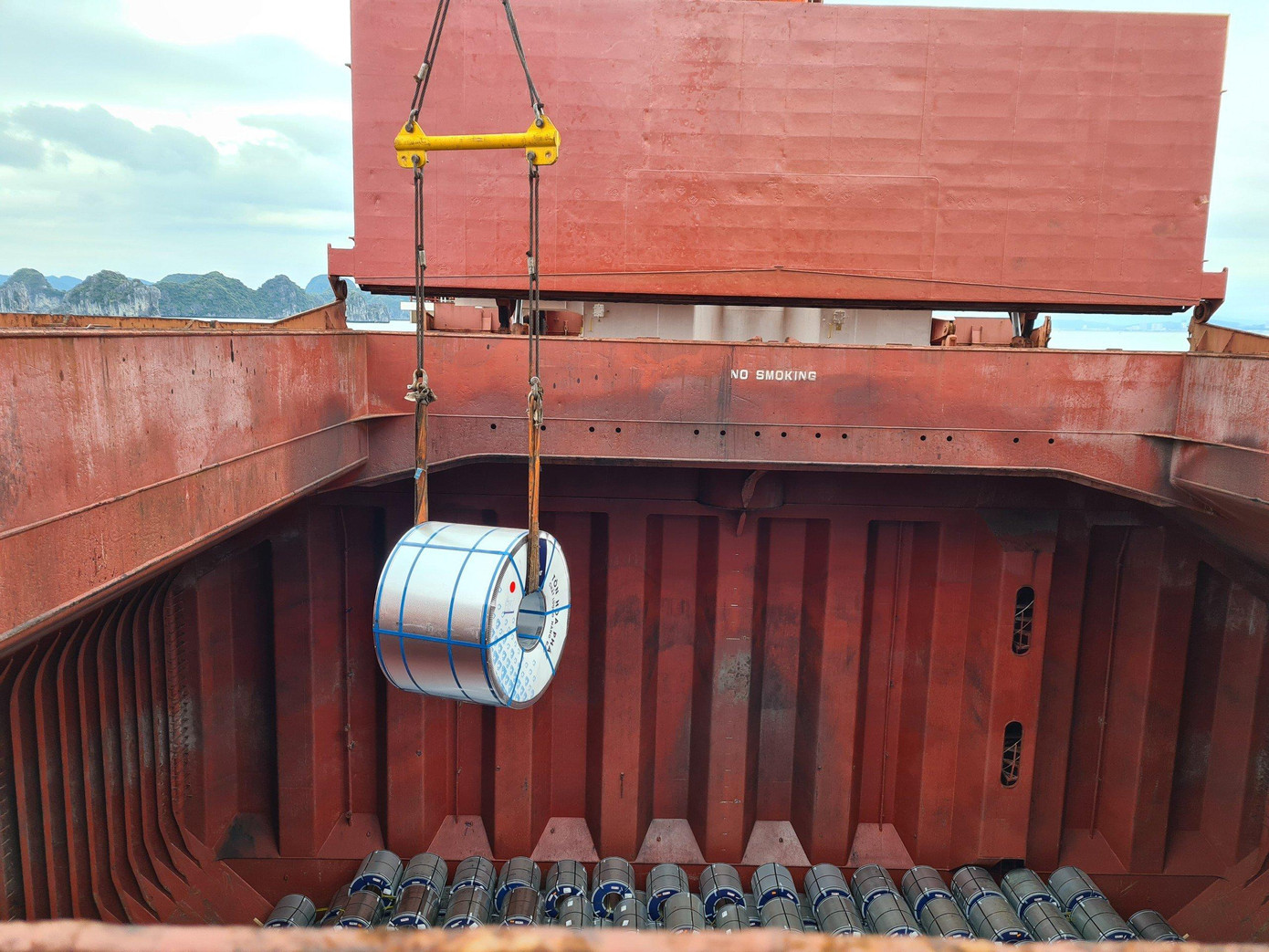 Tôn Hòa Phát xuất khẩu đi châu Âu