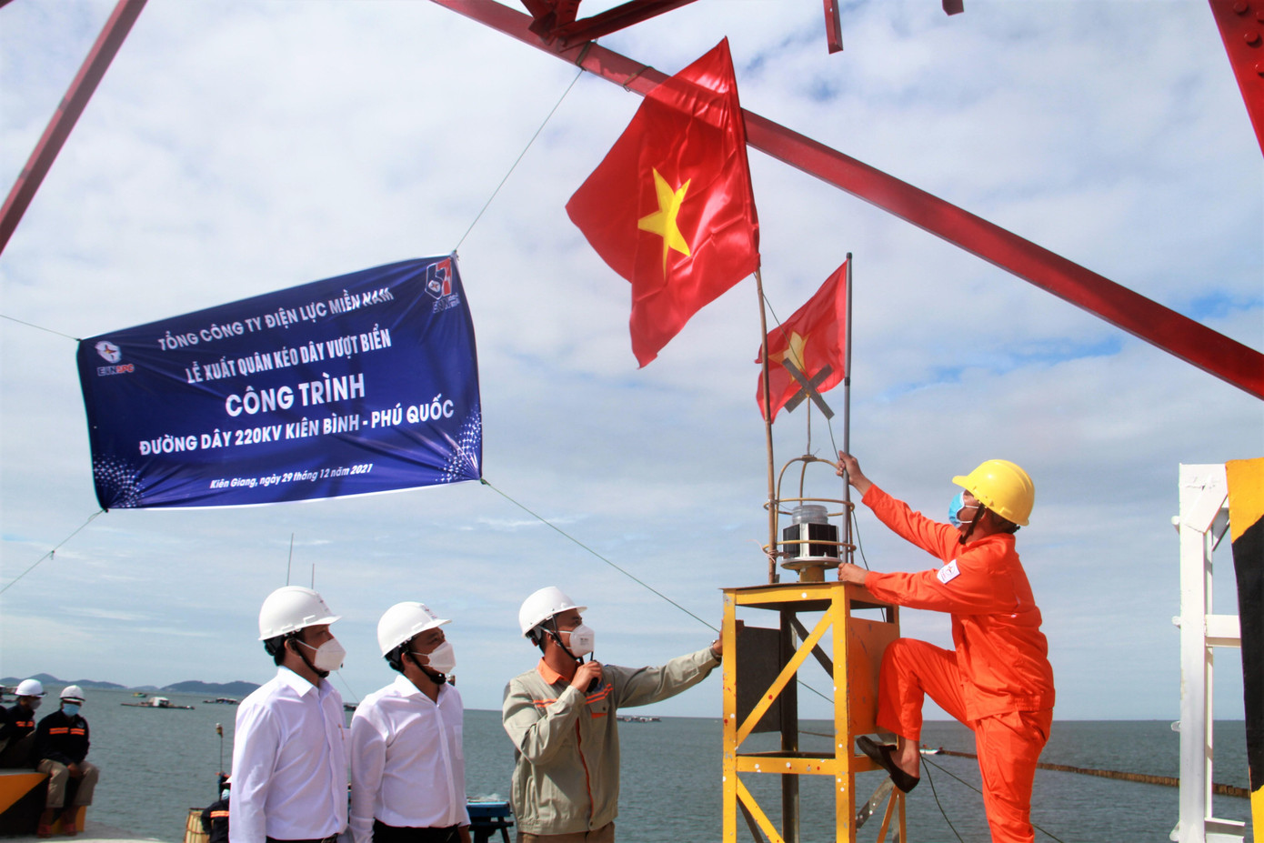 Phát lệnh kéo đường dây công trình đường dây 220 kV Kiên Bình-Phú Quốc