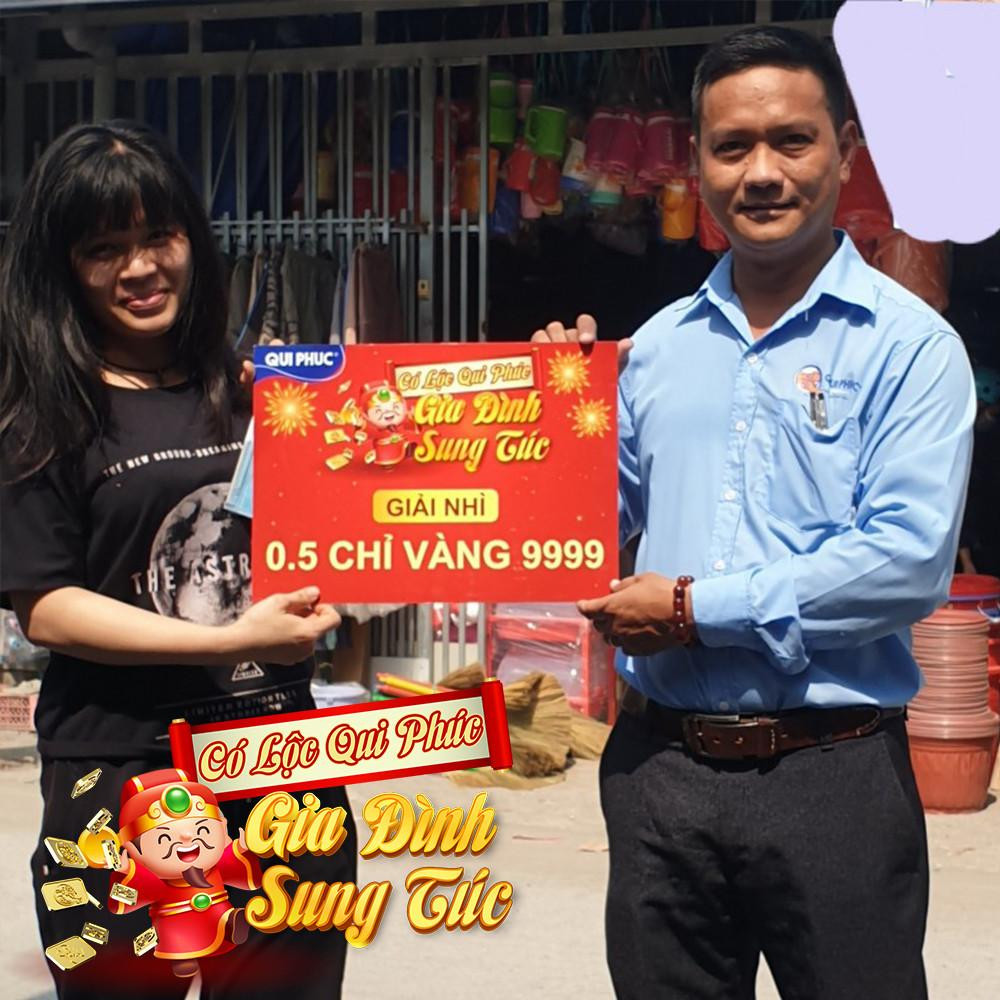 Ngoài vàng 9999, hơn 1.500 quà tặng gồm túi xách thời trang, bình nước giữ nhiệt, nón bảo hiểm... từ Qui Phúc là những lộc xuân may mắn dành cho khách hàng dịp Tết Nhâm Dần 2022. Ngoài vàng 9999, hơn 1.500 quà tặng gồm túi xách thời trang, bình nước giữ nhiệt, nón bảo hiểm... từ Qui Phúc là những lộc xuân may mắn dành cho khách hàng dịp Tết Nhâm Dần 2022.