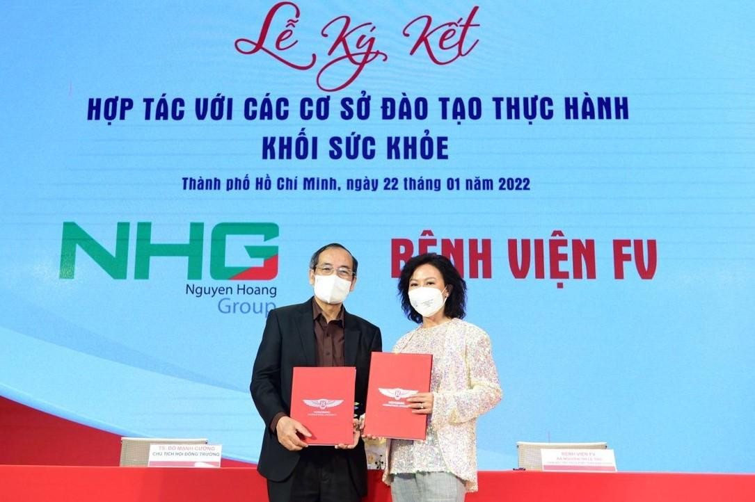 Lễ ký kết hợp tác giữa bệnh viện FV và trường Đại học Quốc tế Hồng Bàng
