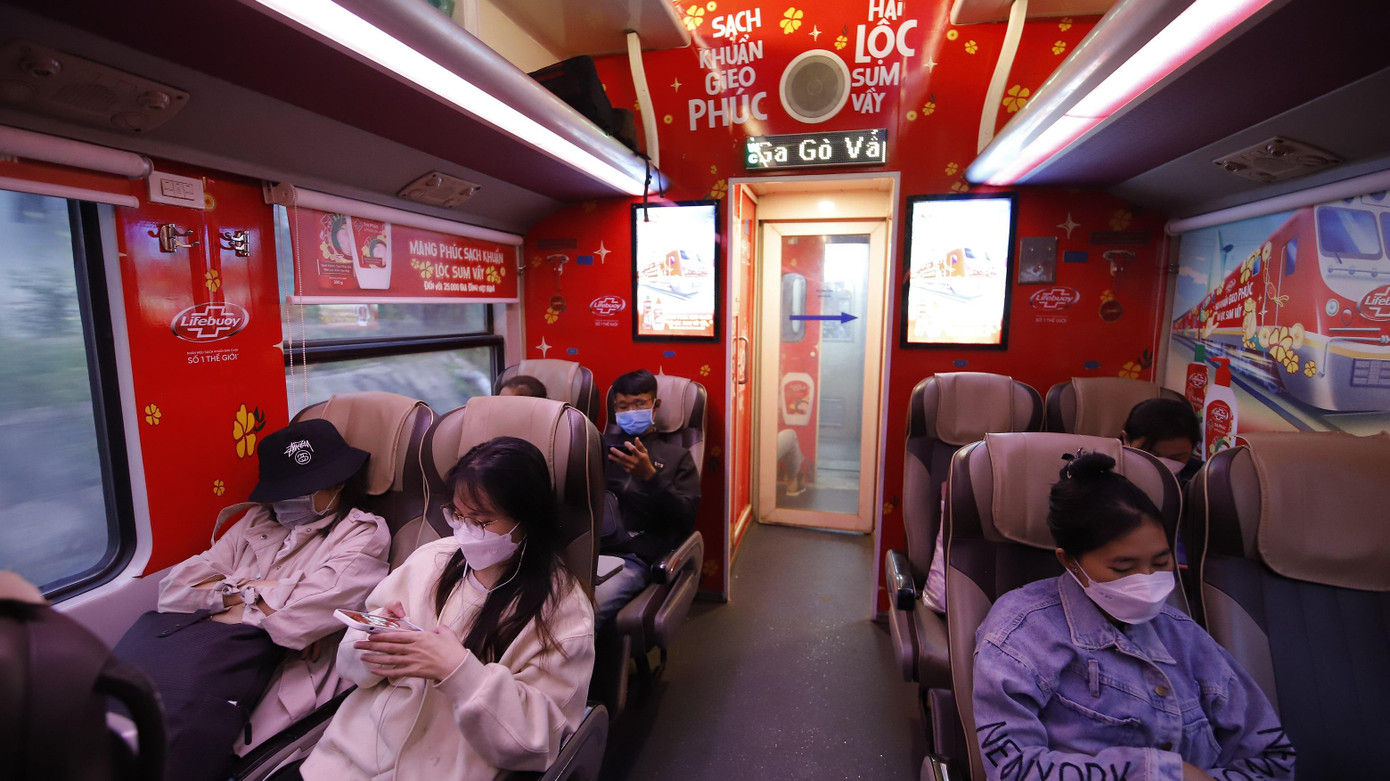 Toa tàu mang Phúc sạch khuẩn – Lộc sum vầy của Lifebuoy Toa tàu mang Phúc sạch khuẩn – Lộc sum vầy của Lifebuoy