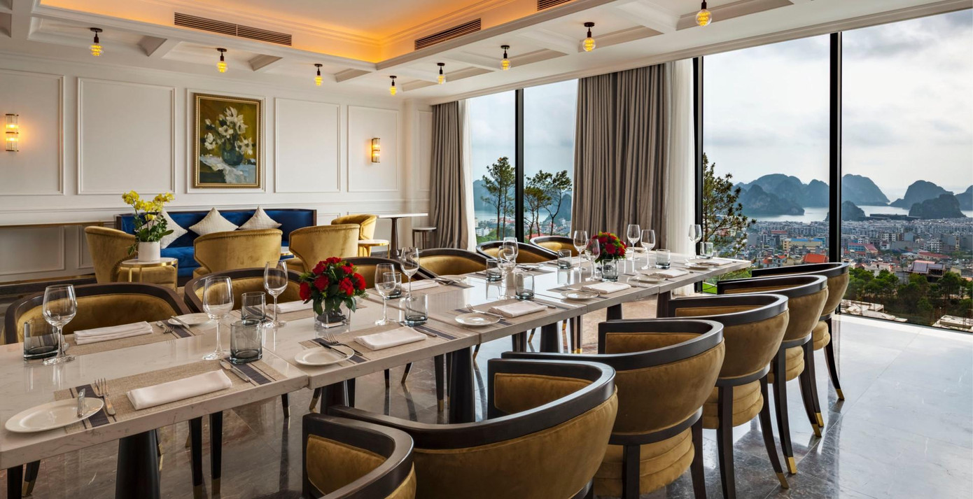 Trải nghiệm ẩm thực 5 sao tại FLC Hạ Long với tầm nhìn ôm trọn vịnh biển Trải nghiệm ẩm thực 5 sao tại FLC Hạ Long với tầm nhìn ôm trọn vịnh biển