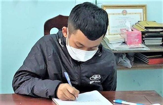 Nhuận tại cơ quan công an. Ảnh: Công an cung cấp