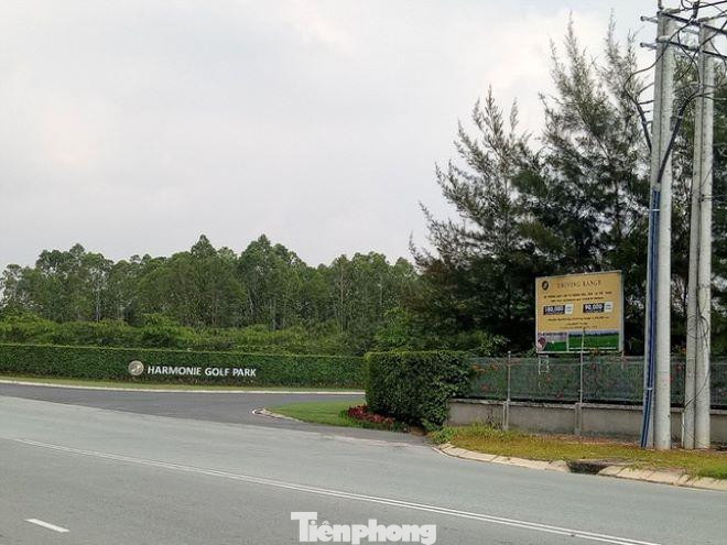 Sân golf Harmonie nằm đối diện golf Phú Mỹ