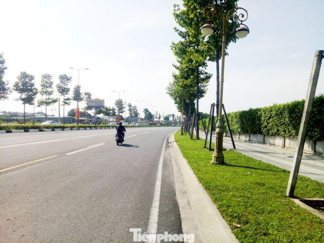 Khu đất 145ha liền kề khu đất 43ha, nằm bên mặt tiền đường Hùng Vương nối Phạm Ngọc Thạch (cửa ngõ vào Trung tâm hành chính tỉnh)