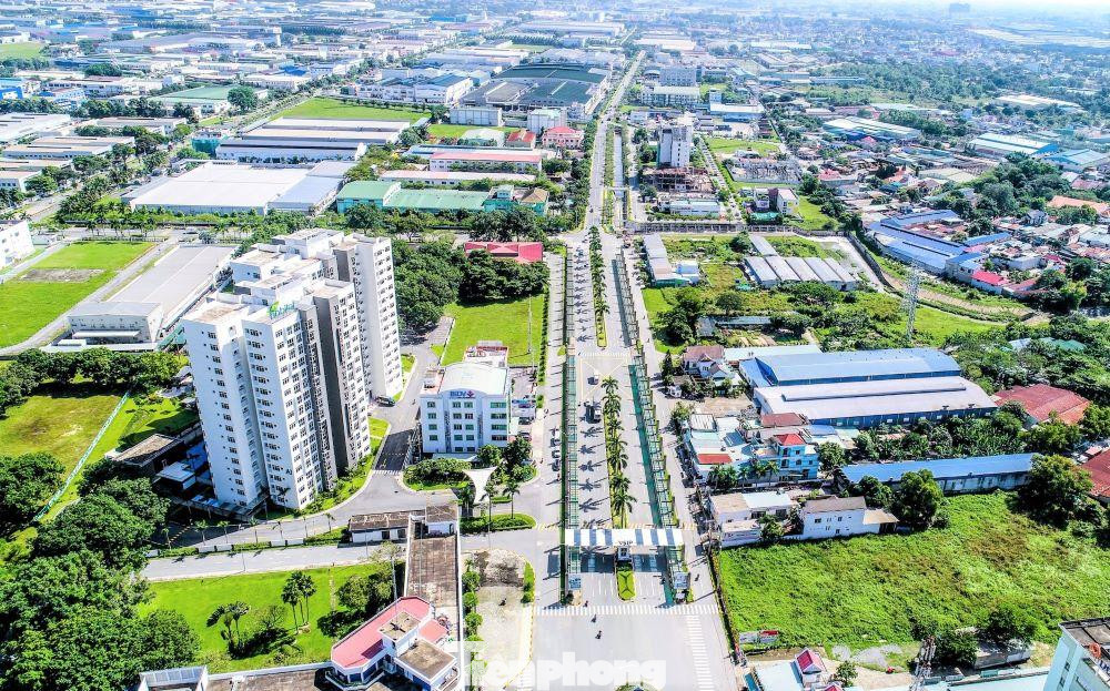 Bình Dương tập trung nguồn lực đẩy nhanh thực hiện các dự án mở rộng đường huyết mạch phát triển kinh tế Bình Dương tập trung nguồn lực đẩy nhanh thực hiện các dự án mở rộng đường huyết mạch phát triển kinh tế