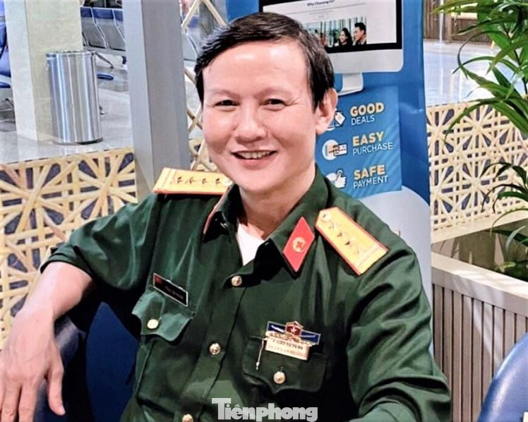 PGS.TS.BSCK2 Trần Văn Hưởng, người có thời gian dài công tác tại các bệnh viện Quân Y, hiện đang là nhà nghiên cứu, phụ trách điều trị bệnh nhân COVID-19 tại Bình Dương PGS.TS.BSCK2 Trần Văn Hưởng, người có thời gian dài công tác tại các bệnh viện Quân Y, hiện đang là nhà nghiên cứu, phụ trách điều trị bệnh nhân COVID-19 tại Bình Dương