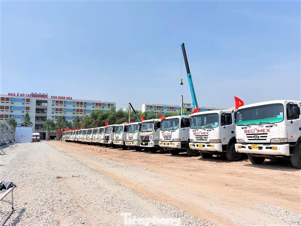 Vị trí xây dựng khu nhà ở xã hội Định Hòa nằm liền kề khu nhà đã hoàn thành đưa vào sử dụng