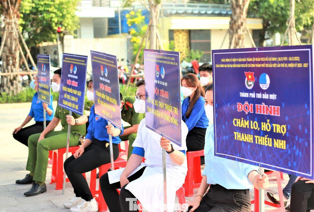 Tổ chức các hoạt động về nguồn, đến với địa danh lịch sử, đền ơn đáp nghĩa, tham gia bảo tồn cácgiá trị văn hóa, lịch sử tại các địa phương; Triển khai các công trình, phần việc thanh niên tham gia xây dựng nông thôn mới như: “Thắp sáng đường quê”, tổ chức đồng loạt “Ngày thứ bảy tình nguyện”, “Ngày Chủ nhật xanh”, các hoạt động chuyển giao tiến bộ khoa học kỹ thuật