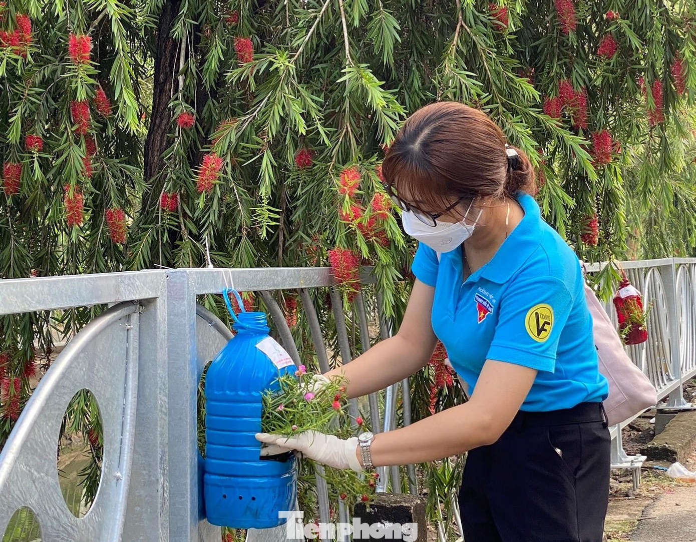 Thành lập và nhân rộng các đội hình tình nguyện chuyên tham gia tuyên truyền xây dựng nếp sống văn minh, ứng xử văn hóa, bảo vệ môi trường, đảm bảo trật tự an toàn xã hội trên địa bàn đô thị