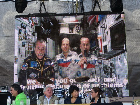 Phi công Nga chúc mừng thành công của Festival từ Trạm vũ trụ quốc tế