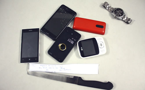 Bắt nhóm mang dao gây 5 vụ cướp ảnh 2