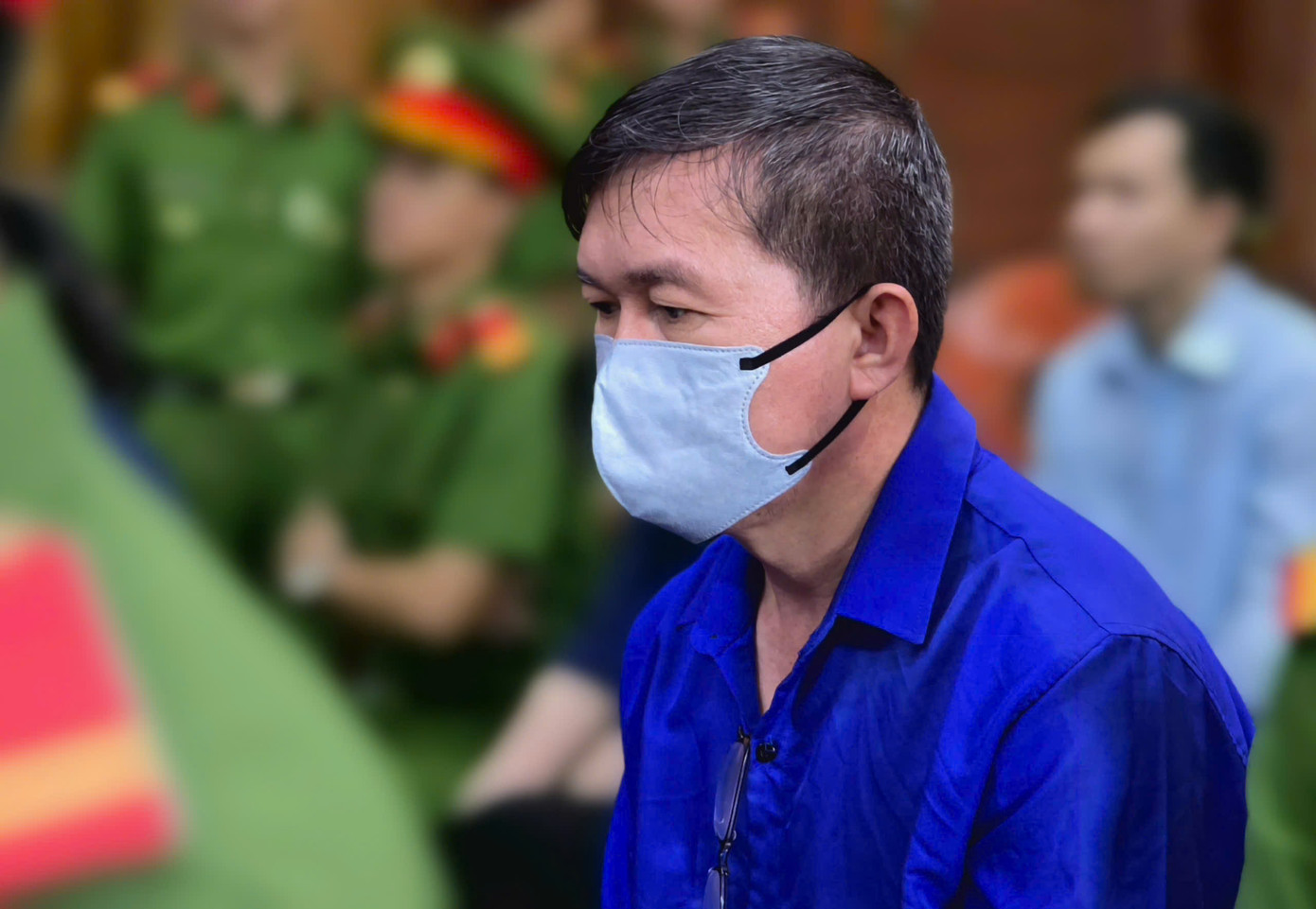 Cựu Phó giám đốc Sở GTVT tỉnh Đồng Nai - bị cáo Dương Văn Đông tại phiên tòa.