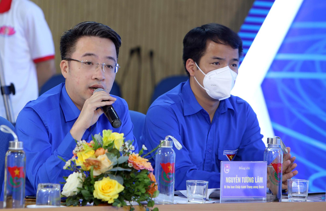 Anh Nguyễn Tường Lâm - Bí thư T.Ư Đoàn chia sẻ về các chương trình, hoạt động của Đoàn sắp tới trong việc đồng hành, phát huy bản sắc văn hóa dân tộc trong kỷ nguyên số, hội nhập. Anh Nguyễn Tường Lâm - Bí thư T.Ư Đoàn chia sẻ về các chương trình, hoạt động của Đoàn sắp tới trong việc đồng hành, phát huy bản sắc văn hóa dân tộc trong kỷ nguyên số, hội nhập.