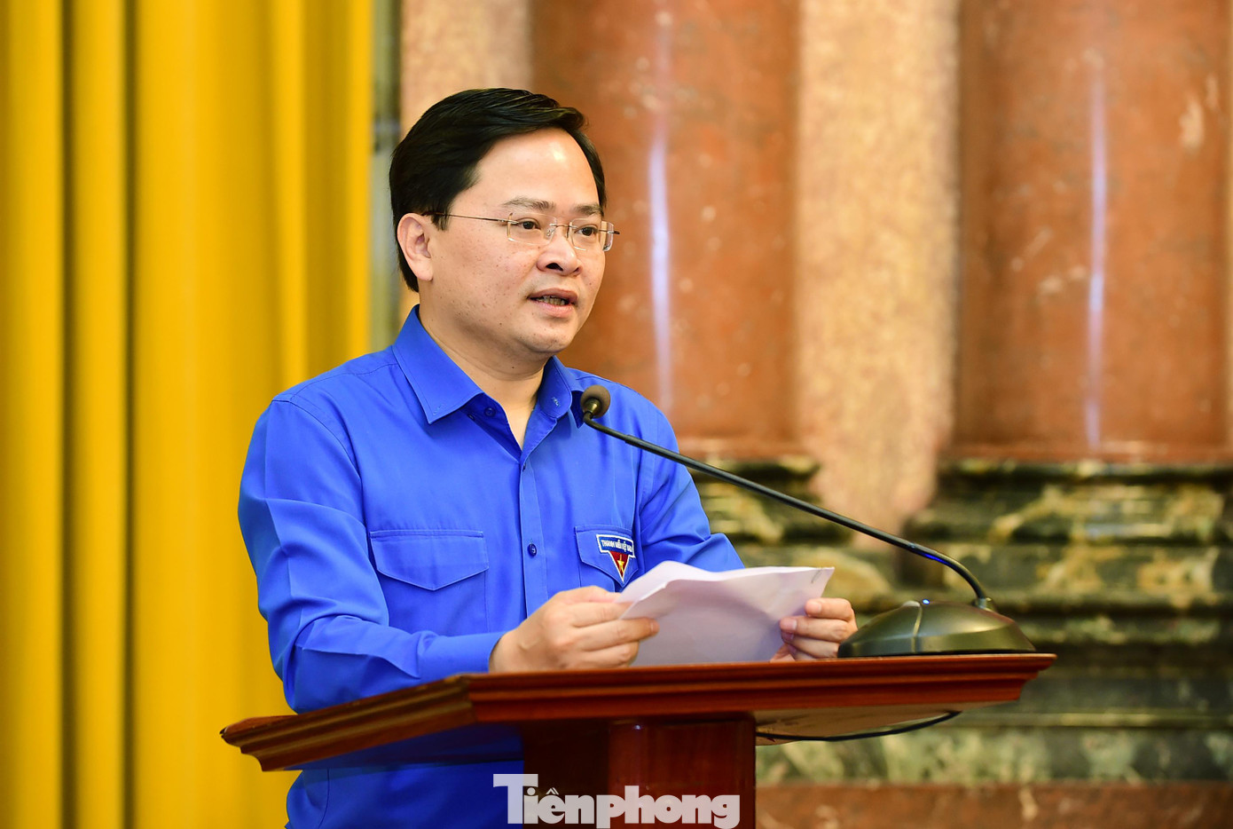 Anh Nguyễn Anh Tuấn, Ủy viên T.Ư Đảng, Bí thư thứ nhất T.Ư Đoàn phát biểu báo cáo về Giải thưởng Gương mặt trẻ Việt Nam tiêu biểu, gương mặt trẻ Việt Nam triển vọng năm 2021. Anh Nguyễn Anh Tuấn, Ủy viên T.Ư Đảng, Bí thư thứ nhất T.Ư Đoàn phát biểu báo cáo về Giải thưởng Gương mặt trẻ Việt Nam tiêu biểu, gương mặt trẻ Việt Nam triển vọng năm 2021.