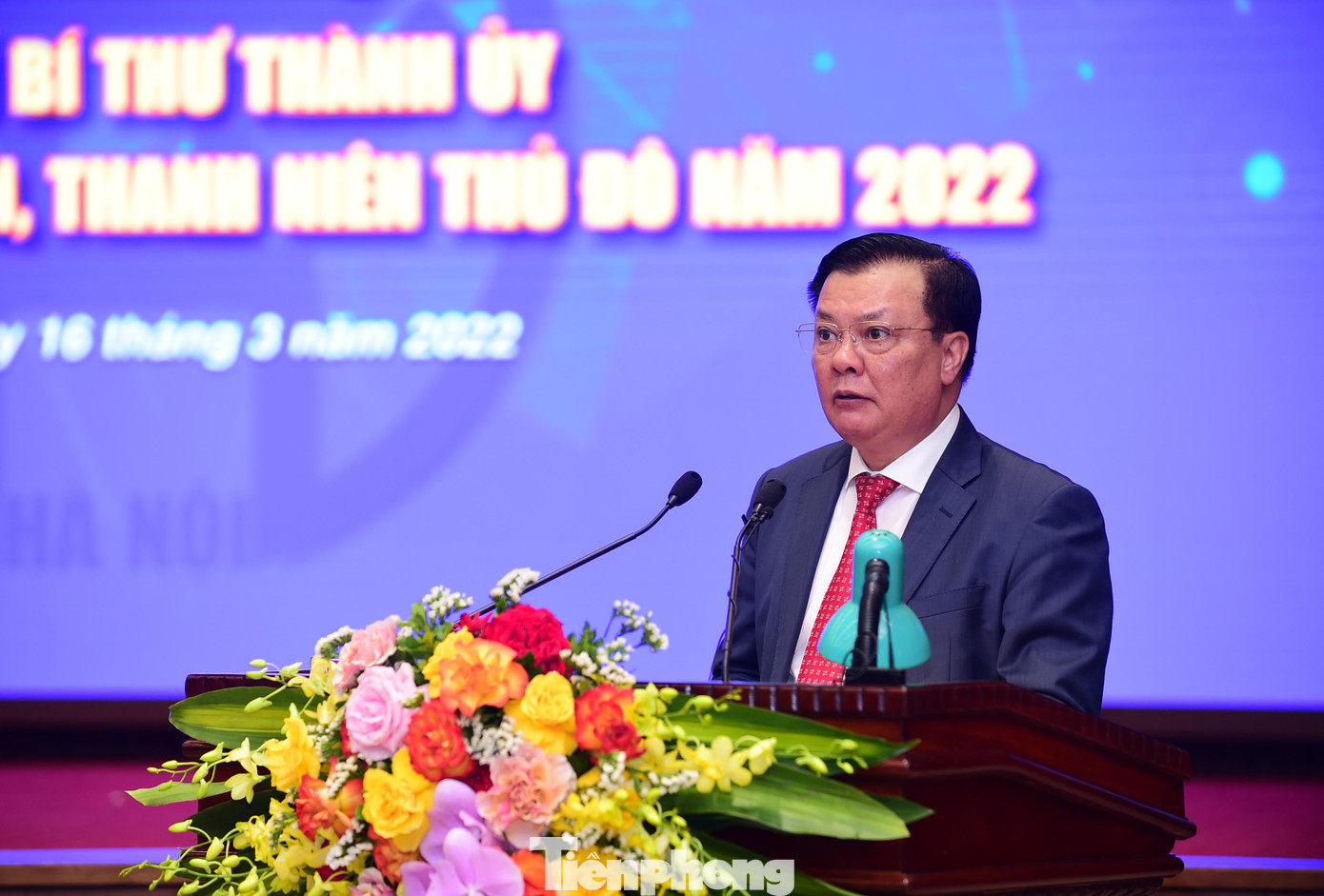 Ông Đinh Tiến Dũng trao đổi tại chương trình. Ảnh: Xuân Tùng Ông Đinh Tiến Dũng trao đổi tại chương trình. Ảnh: Xuân Tùng