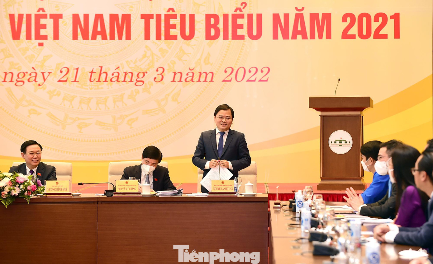 Bí thư thứ nhất T.Ư Đoàn Nguyễn Anh Tuấn phát biểu đáp từ. Ảnh: Xuân Tùng