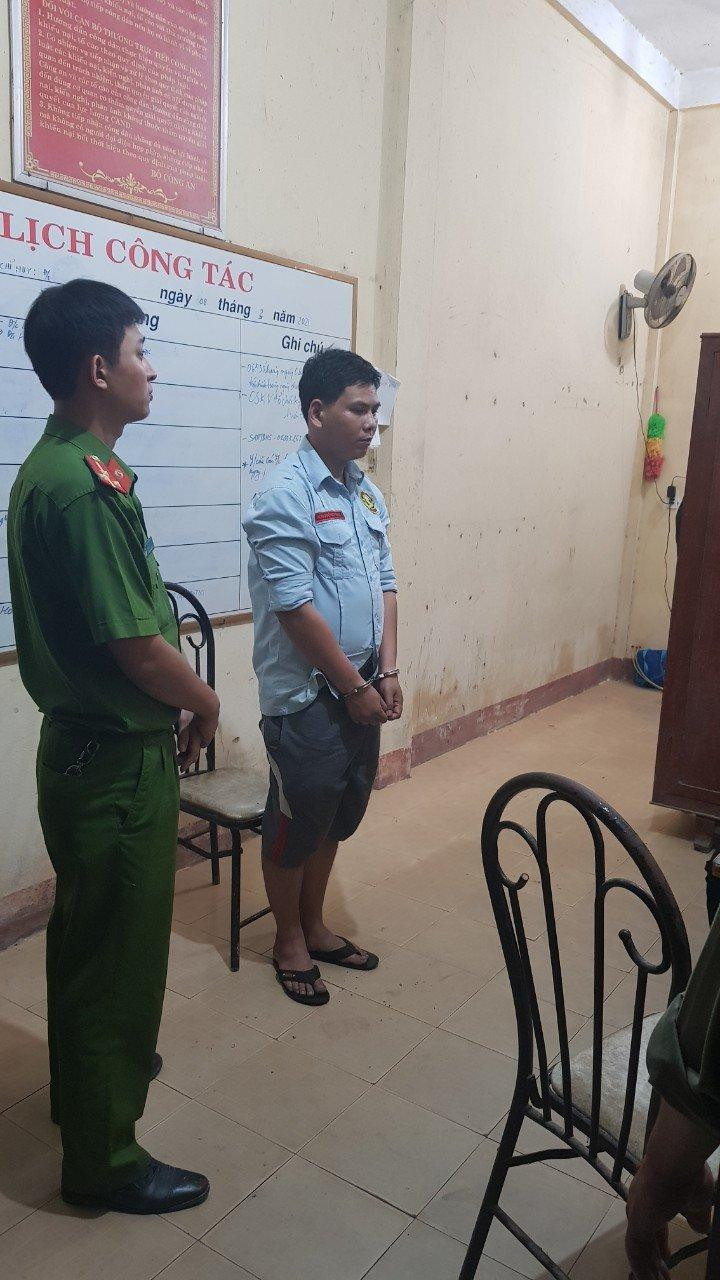 Trần Thanh Tuấn tại cơ quan Công an Quảng Trị.