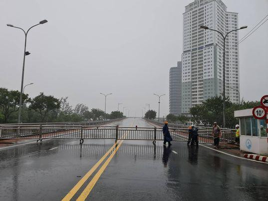 Đóng cầu Thuận Phước