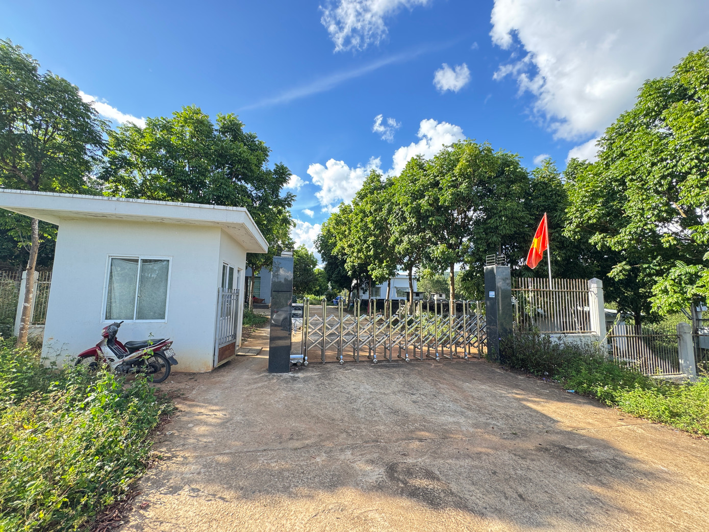 Nhà máy nước Ngọc Hồi