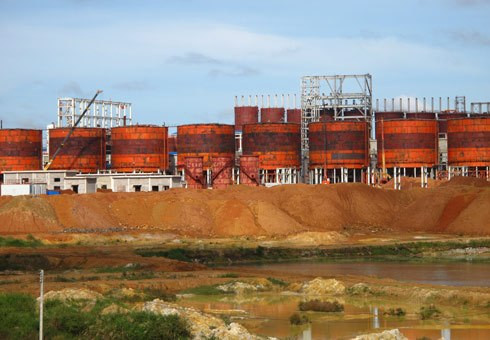 Hai dự án boxit Tây Nguyên đã được Bộ Chính trị quan tâm từ đầu. . Hai dự án boxit Tây Nguyên đã được Bộ Chính trị quan tâm từ đầu.