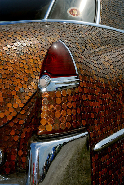 Xế cổ Cadillac gắn toàn tiền xu ảnh 8