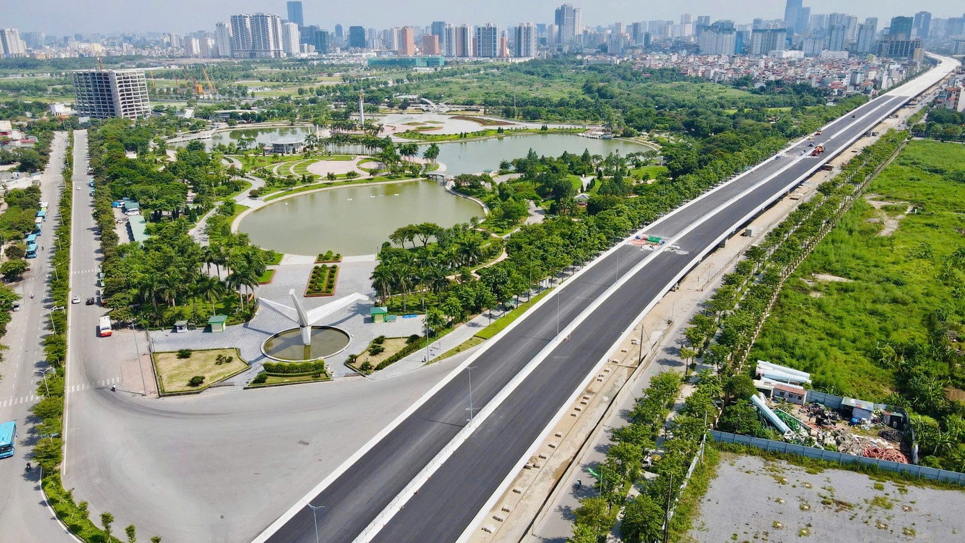 Công viên Hòa Bình được đánh giá là một trong những công viên hiện đại bậc nhất ở Việt Nam. Điểm nổi bật là công viên thiết kế cổng vào rất độc đáo với biểu tượng hình chim hạc đang sải cánh, sẵn sàng cất cánh bay lên bầu trời cao. Công viên Hòa Bình được đánh giá là một trong những công viên hiện đại bậc nhất ở Việt Nam. Điểm nổi bật là công viên thiết kế cổng vào rất độc đáo với biểu tượng hình chim hạc đang sải cánh, sẵn sàng cất cánh bay lên bầu trời cao.