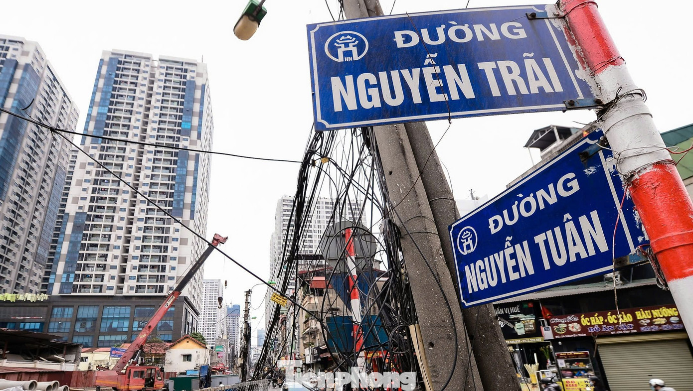 Để triển khai dự án, quận Thanh Xuân đã thu hồi và giải phóng mặt bằng trên diện tích 14.334 m², tác động đến 11 tổ chức và 160 hộ gia đình, cá nhân. Để triển khai dự án, quận Thanh Xuân đã thu hồi và giải phóng mặt bằng trên diện tích 14.334 m², tác động đến 11 tổ chức và 160 hộ gia đình, cá nhân.