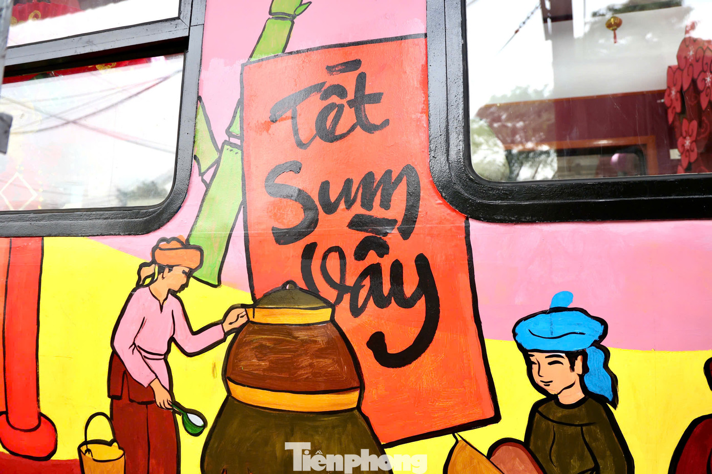 Các họa sĩ dùng lối vẽ của tranh dân gian, hơi hướng tranh của làng Đông Hồ. Các nét vẽ được thể hiện đơn giản, dễ xem, dễ nhớ và gần gũi với tất cả mọi người. Các họa sĩ dùng lối vẽ của tranh dân gian, hơi hướng tranh của làng Đông Hồ. Các nét vẽ được thể hiện đơn giản, dễ xem, dễ nhớ và gần gũi với tất cả mọi người.