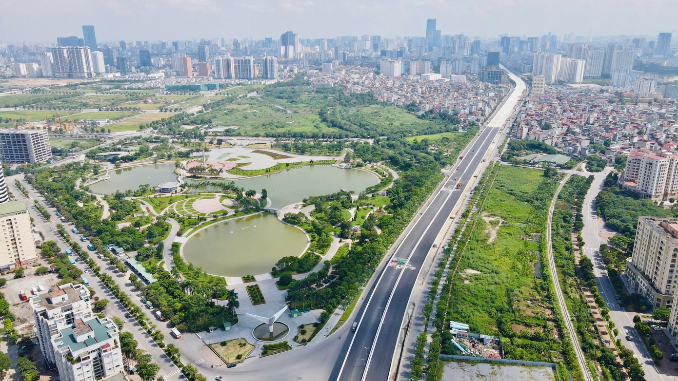 Công viên Hòa Bình là điểm đến cuối tuần được nhiều người yêu thích. Nơi đây có cây xanh, hồ nước và nhiều khu vực để mọi người tụ tập picnic, dã ngoại. Công viên Hòa Bình là điểm đến cuối tuần được nhiều người yêu thích. Nơi đây có cây xanh, hồ nước và nhiều khu vực để mọi người tụ tập picnic, dã ngoại.